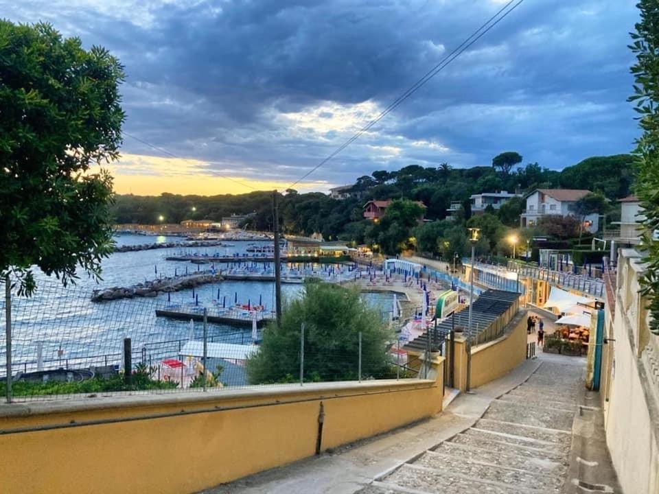 Appartamenti Fronte Mare Castiglioncello Dış mekan fotoğraf