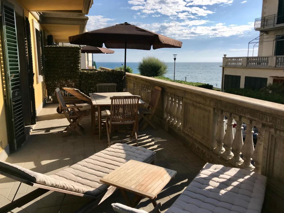 Appartamenti Fronte Mare Castiglioncello Oda fotoğraf