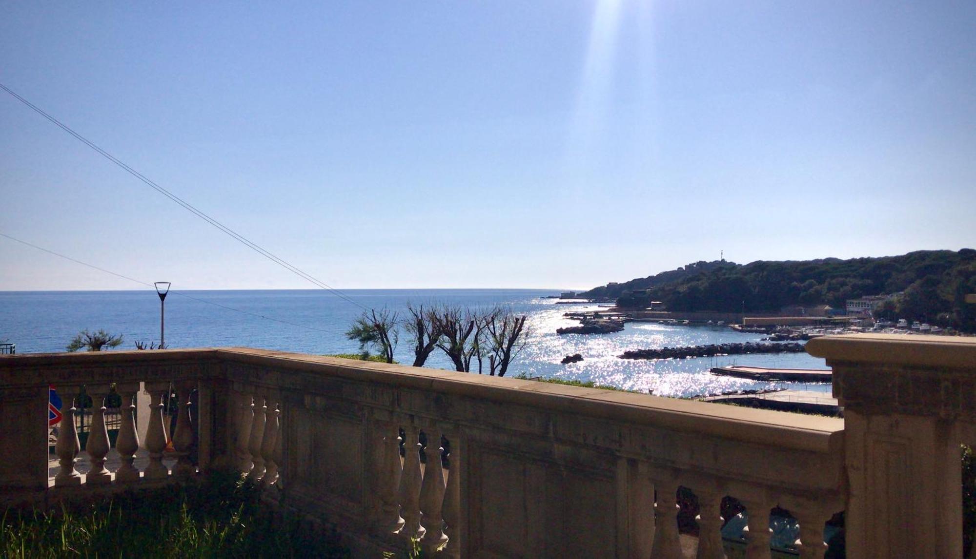 Appartamenti Fronte Mare Castiglioncello Oda fotoğraf