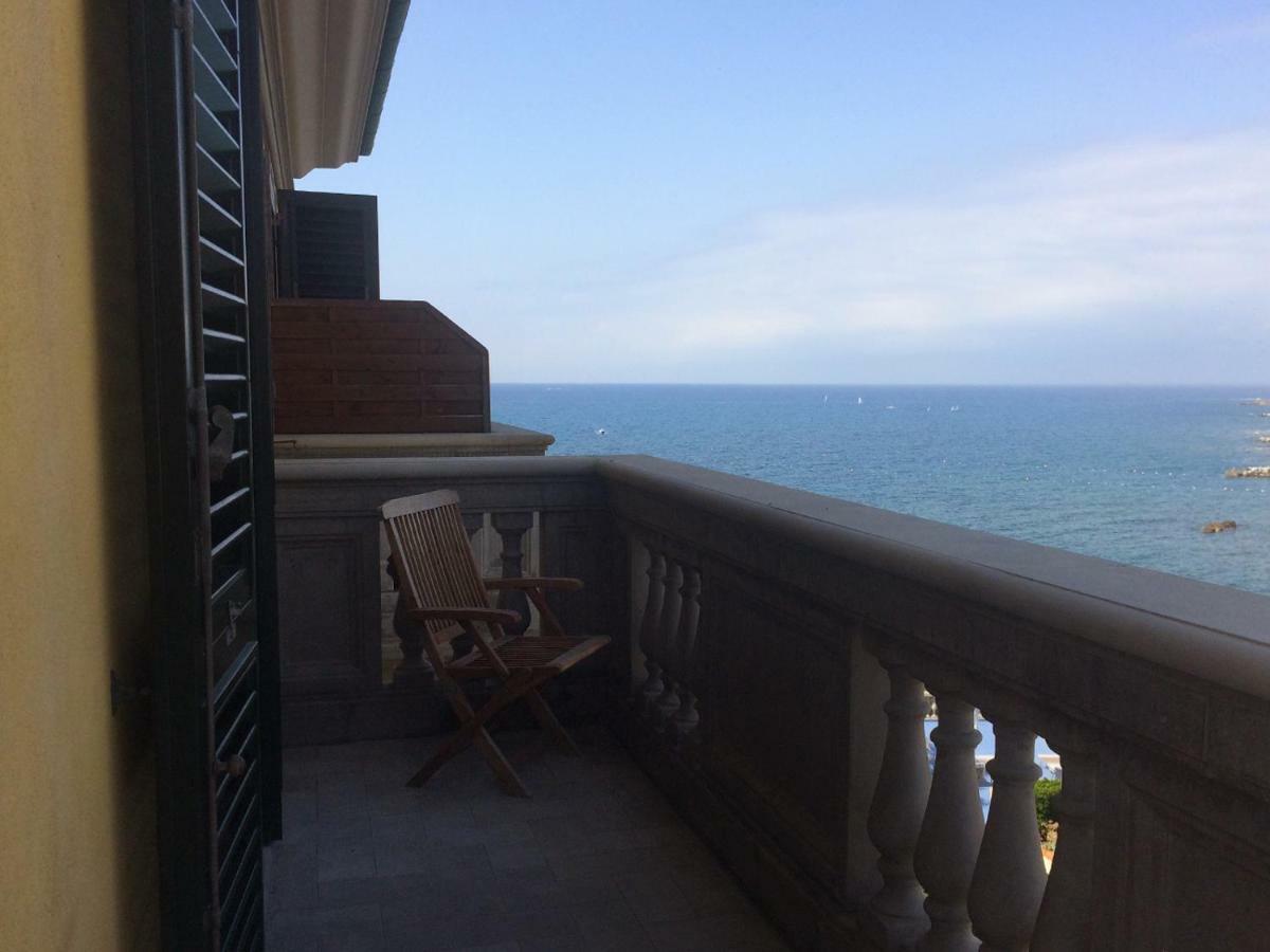 Appartamenti Fronte Mare Castiglioncello Dış mekan fotoğraf